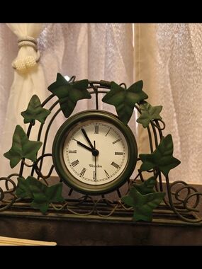 Ivy Table Clock 10.5"X7.5"